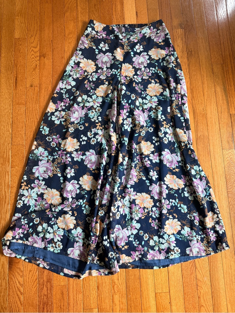 Bar III Women’s Floral Wide Leg Palazzo Pant - Navy w/ Lavender & Cream Flowers